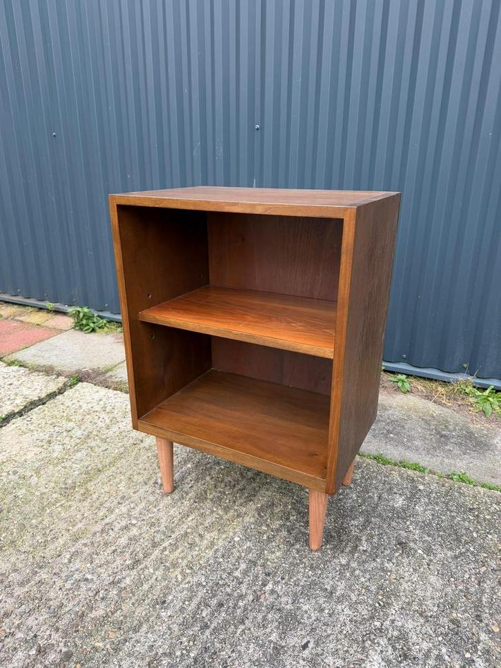 Vintage boekenkastje nachtkastje, Huis en Inrichting, Slaapkamer | Nachtkastjes, Gebruikt, Minder dan 45 cm, Ophalen