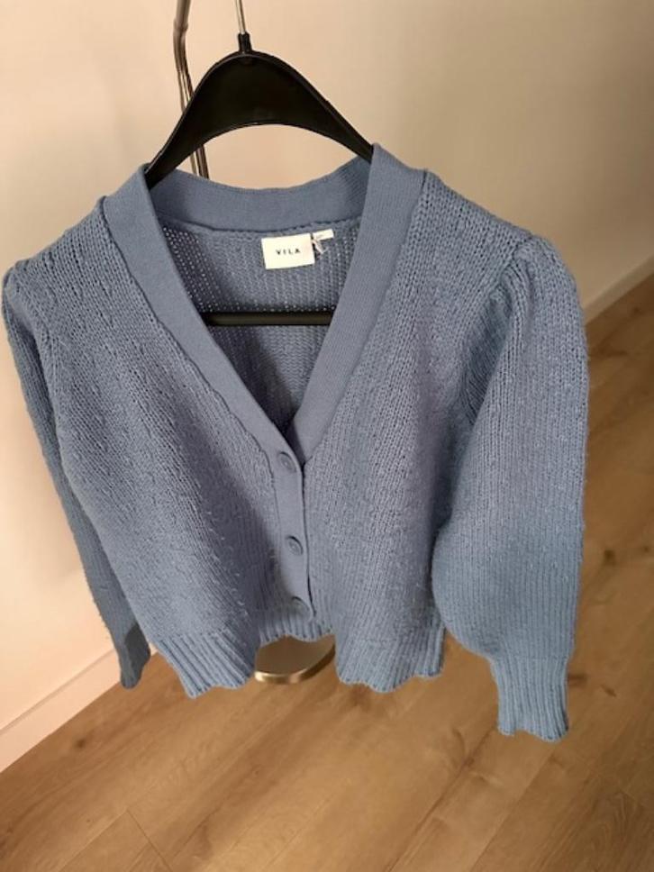 Lichtblauw vest met knopen VILA - maat 38., Kleding | Dames, Truien en Vesten, Gedragen, Maat 38/40 (M), Blauw, Ophalen of Verzenden
