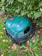 Robotmaaier Robomow RT700 + huisje grasmaaier (3 jaar oud), Ophalen, Zo goed als nieuw