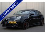 Alfa Romeo Giulietta 1.7 TBi Quadrifoglio | PANO | LEDER | C, Stof, Gebruikt, 4 cilinders, Zwart