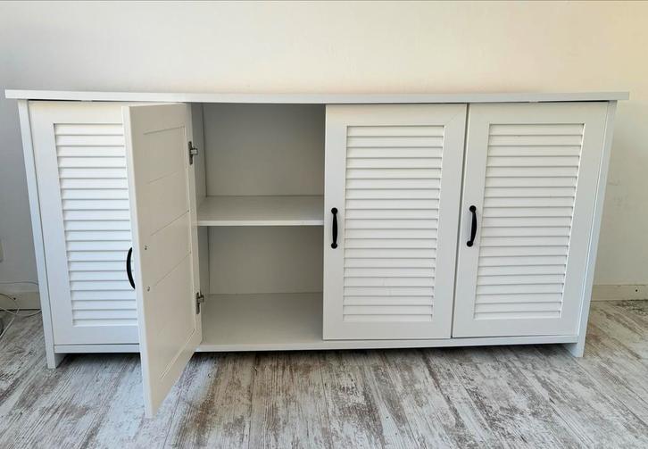 Mooie witte dressoir kast, Huis en Inrichting, Kasten | Dressoirs, Gebruikt, 150 tot 200 cm, 25 tot 50 cm, Met deur(en), Overige houtsoorten