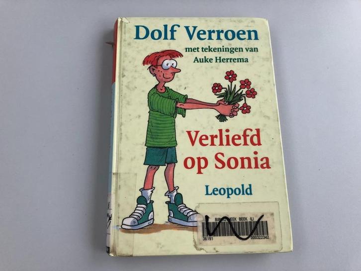 Dolf Verroen - verliefd op Sonia - rood haar / bril / meisje, Boeken, Kinderboeken | Jeugd | 10 tot 12 jaar, Gelezen, Non-fictie