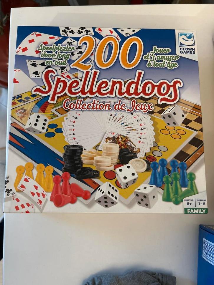 Spellendoos 200 - Clowns Games, Hobby en Vrije tijd, Gezelschapsspellen | Bordspellen, Zo goed als nieuw, Een of twee spelers