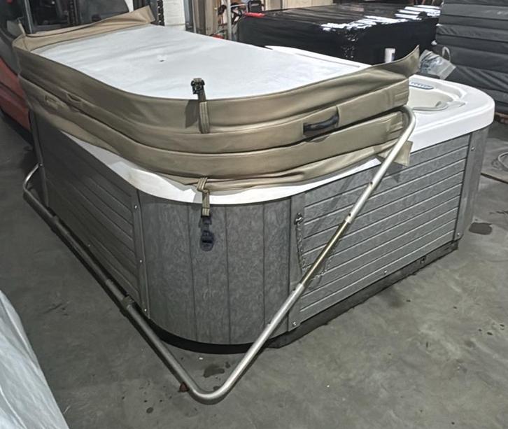 Leuke grote jacuzzi, Tuin en Terras, Zwembad-toebehoren, Ophalen