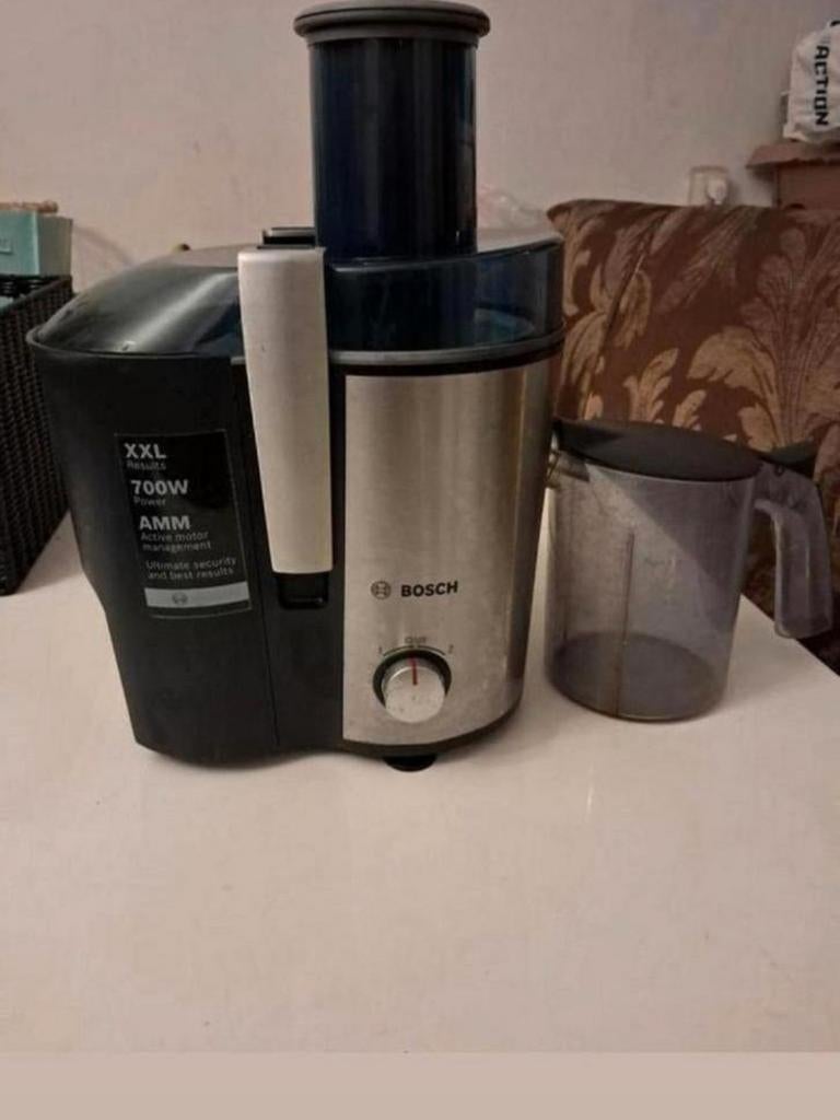 Te koop! Bosch merk juicer/sap apparaat voor alle fruit., Ophalen