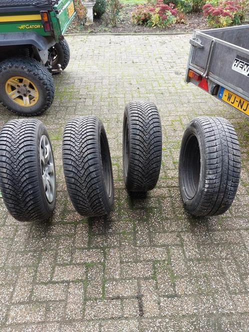 Te koop 4 Falken Eurowinter banden op stalen velgen., Auto-onderdelen, Banden en Velgen, Winterbanden, 16 inch, 205 mm, Ophalen