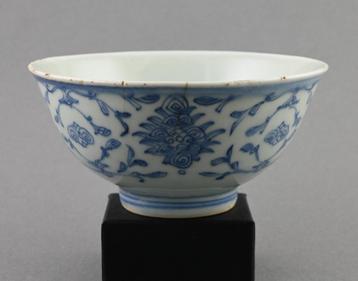 Chinees porseleinen kom, diameter 14 cm beschikbaar voor biedingen