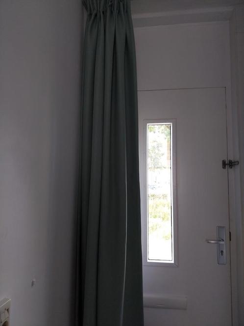 Gordijn voor een deur (losse zoom), Huis en Inrichting, Stoffering | Gordijnen en Lamellen, Zo goed als nieuw, 200 cm of meer