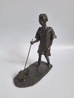 Beeldje "Jongen met speelgoed auto" Corry Ammerlaan, Verzamelen, Ophalen of Verzenden