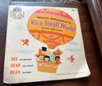 Walt Disney's It's a Small World Boekje + singel, Ophalen of Verzenden, Overige figuren, Overige typen