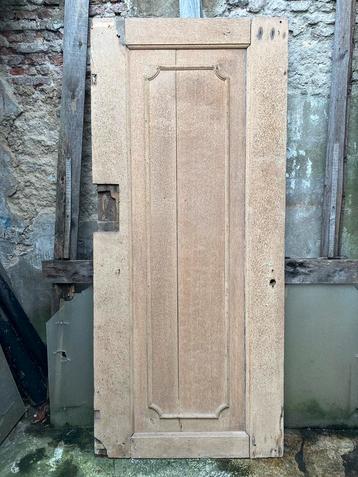 eikenhouten deur beschikbaar voor biedingen