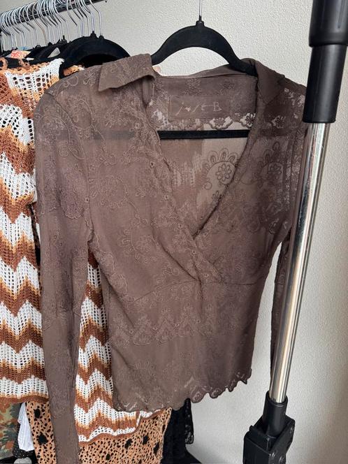 Vintage Y2K bruine doorschijnende kanten top, Kleding | Dames, Tops, Zo goed als nieuw, Maat 38/40 (M), Bruin, Lange mouw, Ophalen of Verzenden