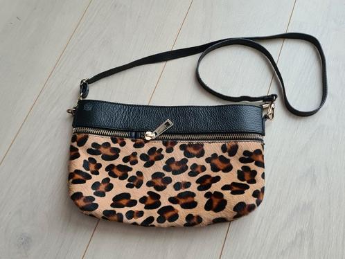 Nieuwe handtas luipaard panter print zwart bruin goud  tas, Sieraden, Tassen en Uiterlijk, Tassen | Damestassen, Nieuw, Schoudertasje