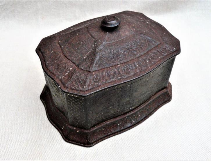 oud koekblik botervloot met molen zeilschipmotief., Verzamelen, Blikken, Gebruikt, Koek(jes), Ophalen of Verzenden