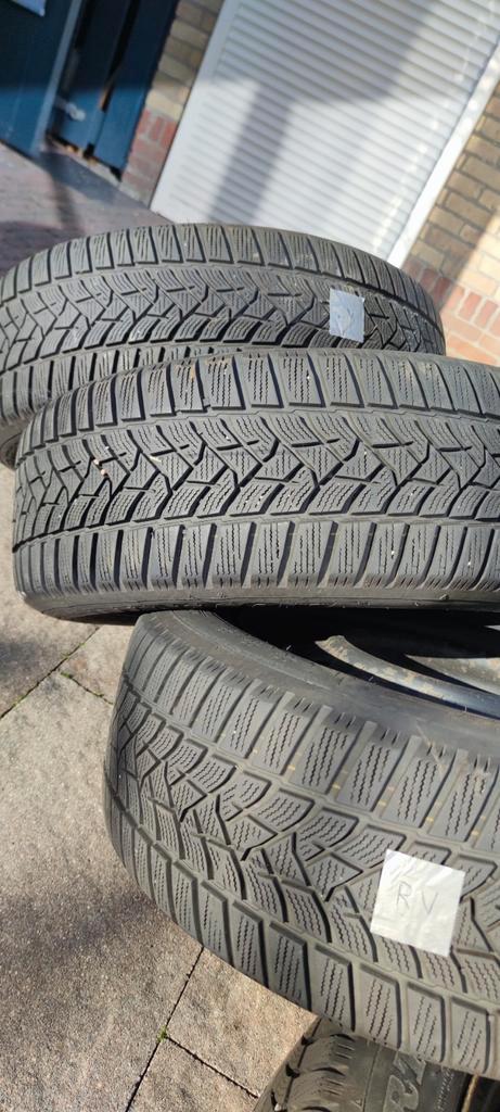 Winterbanden met stalen velgen 205/55 R16 (goed profiel), Auto-onderdelen, Banden en Velgen, Banden en Velgen, Winterbanden, 16 inch