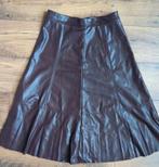 Donker rode Leren rok maat M, Kleding | Dames, Rokken, Verzenden, Zo goed als nieuw, Rood