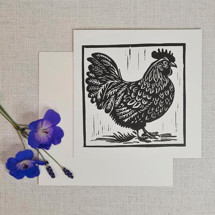 Dubbele wenskaart 15x15 cm. met envelop. kip, linosnede, Diversen, Wenskaarten, Nieuw, Ophalen of Verzenden