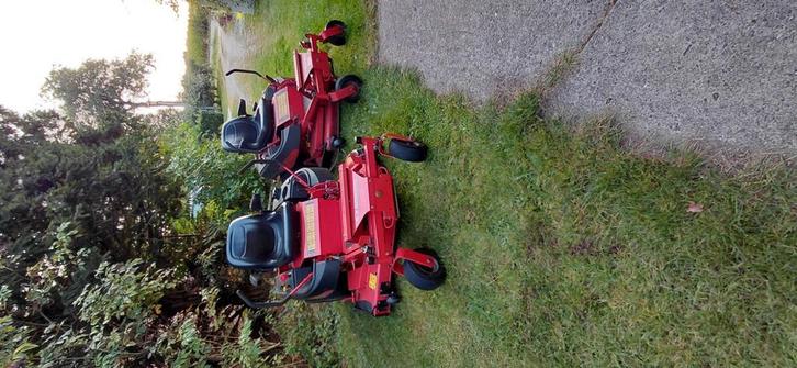 wegens inruil 2 x zware simplicity zeroturn zitmaaiers, Tuin en Terras, Zitmaaiers, Gebruikt, 120 cm of meer, Elektrische starter