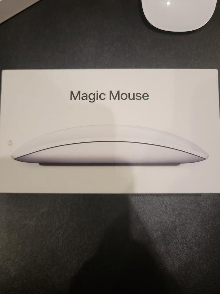 Apple Magic Mouse - Nieuw in doos!, Computers en Software, Muizen, Nieuw, Muis, Rechtshandig, Draadloos, Ophalen of Verzenden