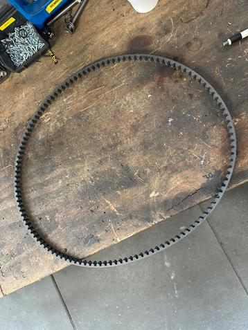 Gates belt / riem 120T (zo goed als nieuw) beschikbaar voor biedingen
