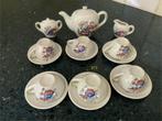 Miniature complete set, tea cup and saucer, Ophalen of Verzenden