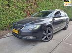 Skoda Superb Combi 1.6 TDI Champs Elysees, Auto's, Skoda, Gebruikt, Zwart, 4 cilinders, Origineel Nederlands