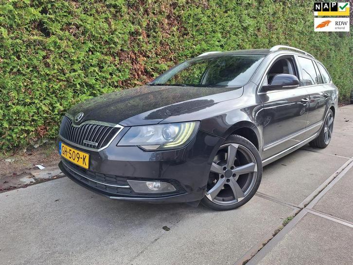 Skoda Superb Combi 1.6 TDI Champs Elysees, Auto's, Skoda, Bedrijf, Te koop, Superb, ABS, Airbags, Airconditioning, Alarm, Bochtverlichting
