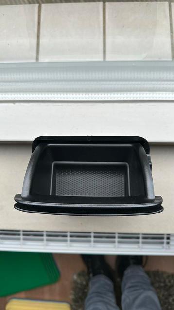 Opbergbox Skoda Octavia MK4 (NX) beschikbaar voor biedingen