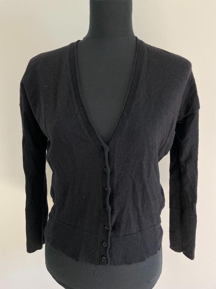 V46 - Zwart 100% merino wol Set vestje maat 38 (1), Kleding | Dames, Truien en Vesten, Zo goed als nieuw, Maat 38/40 (M), Zwart