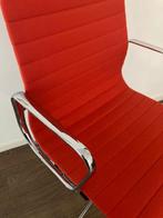 3 Vitra Eames EA 119 bureaustoelen, chroom, poppy red, Ophalen of Verzenden, Zo goed als nieuw, Rood, Bureaustoel