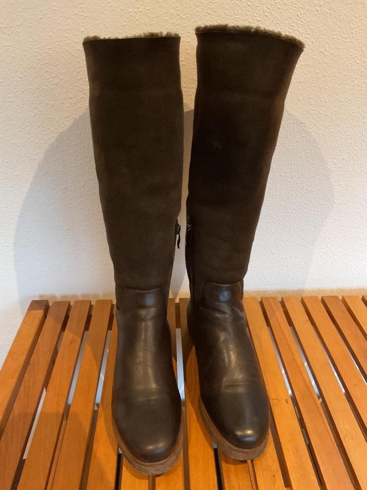 LLOYD dameslaarzen maat 38, gevoerd met echte lamsvacht., Kleding | Dames, Schoenen, Zo goed als nieuw, Hoge laarzen, Bruin, Ophalen of Verzenden