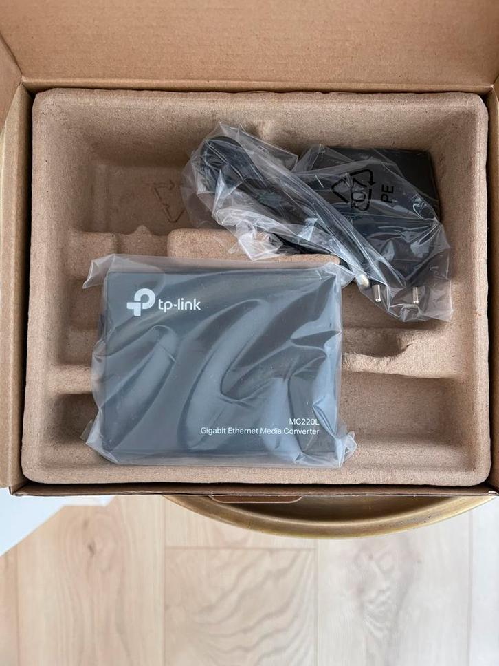 TP-Link MC220L Gigabit SFP Media Converter – Nieuw in doos, Computers en Software, Routers en Modems, Nieuw, Ophalen of Verzenden