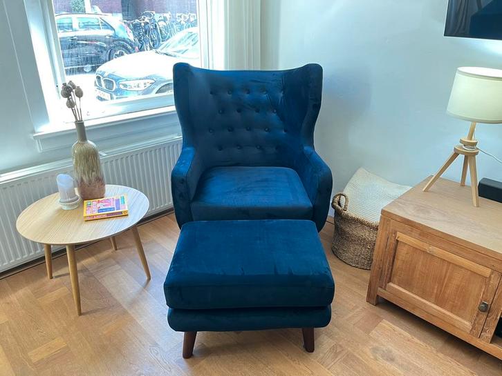 SofaCompany Fauteuil met Hocker – Velour Lux Navy, Huis en Inrichting, Fauteuils, Zo goed als nieuw, 50 tot 75 cm, Minder dan 75 cm