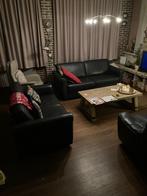 Twee leren banken hele goede staat, Huis en Inrichting, Ophalen, Zo goed als nieuw