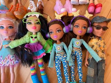 Grote collectie Bratz poppen, nog hele goeie staat.  beschikbaar voor biedingen