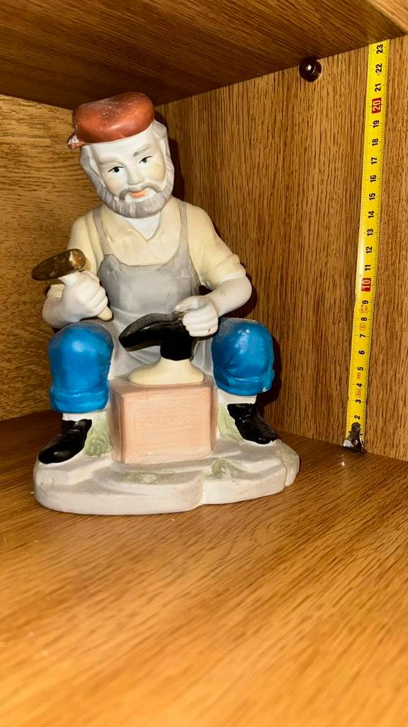 Schoenmaker beelden, Verzamelen, Beelden en Beeldjes, Zo goed als nieuw, Ophalen of Verzenden