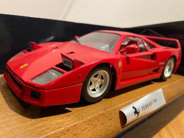  Ferrari F40 met koplampen omhoog schaalmodel 1:18 beschikbaar voor biedingen