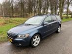 Volvo V50 2.4 - 140PK 2005 Blauw - nette staat!, Auto's, 74 €/maand, Beige, 700 kg, Blauw