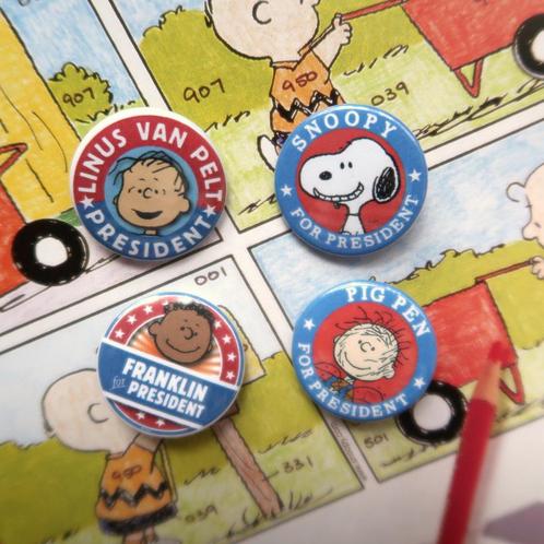 Snoopy Peanuts for President buttons badges speldjes pin set, Verzamelen, Stripfiguren, Nieuw, Gebruiksvoorwerp, Snoopy, Verzenden