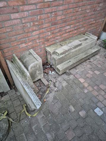 Oude haardschouw aangeboden. beschikbaar voor biedingen