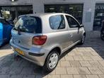 Toyota Yaris 1.3 VVT-i Idols 5Drs Airco Weinig km NAP, Auto's, Toyota, Voorwielaandrijving, Gebruikt, 4 cilinders, 400 kg