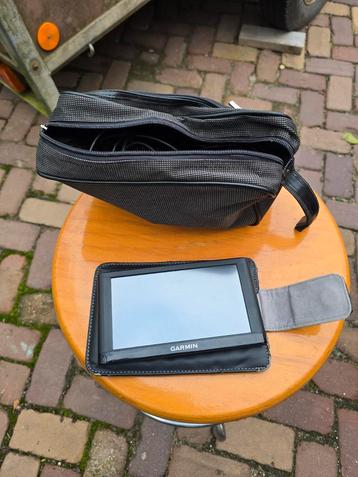 Garmin navigatie met accessoires beschikbaar voor biedingen