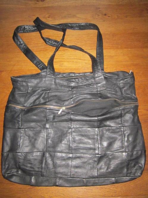 zwart leren tas handtas, Sieraden, Tassen en Uiterlijk, Tassen | Damestassen, Gebruikt, Handtas, Zwart, Ophalen of Verzenden
