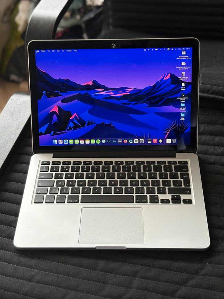 MacBook Pro 13-inch 8gb RAM 250gb SSD, Computers en Software, Apple Macbooks, Gebruikt, MacBook Pro, 13 inch, 2 tot 3 Ghz, 128 GB of minder