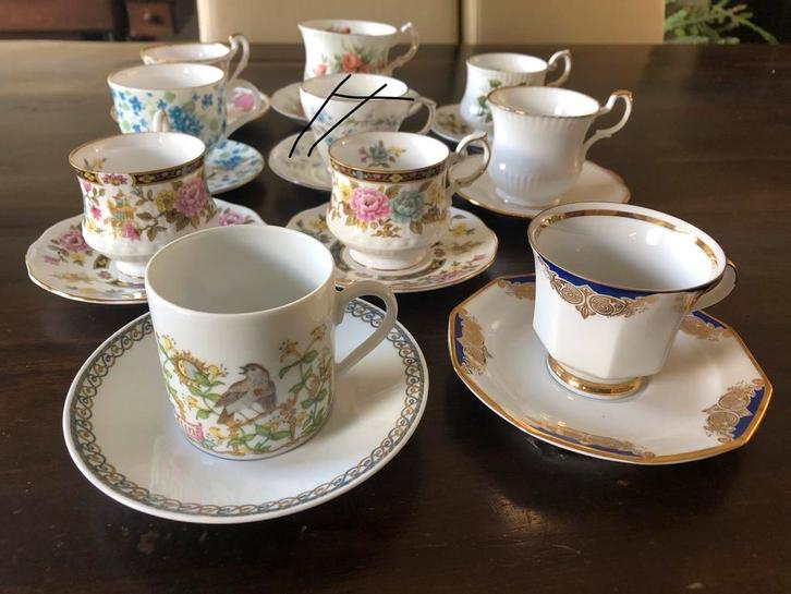 Kop en schotels Bon China 7 stuks en 2 andere als nieuw, Antiek en Kunst, Antiek | Servies compleet, Ophalen of Verzenden