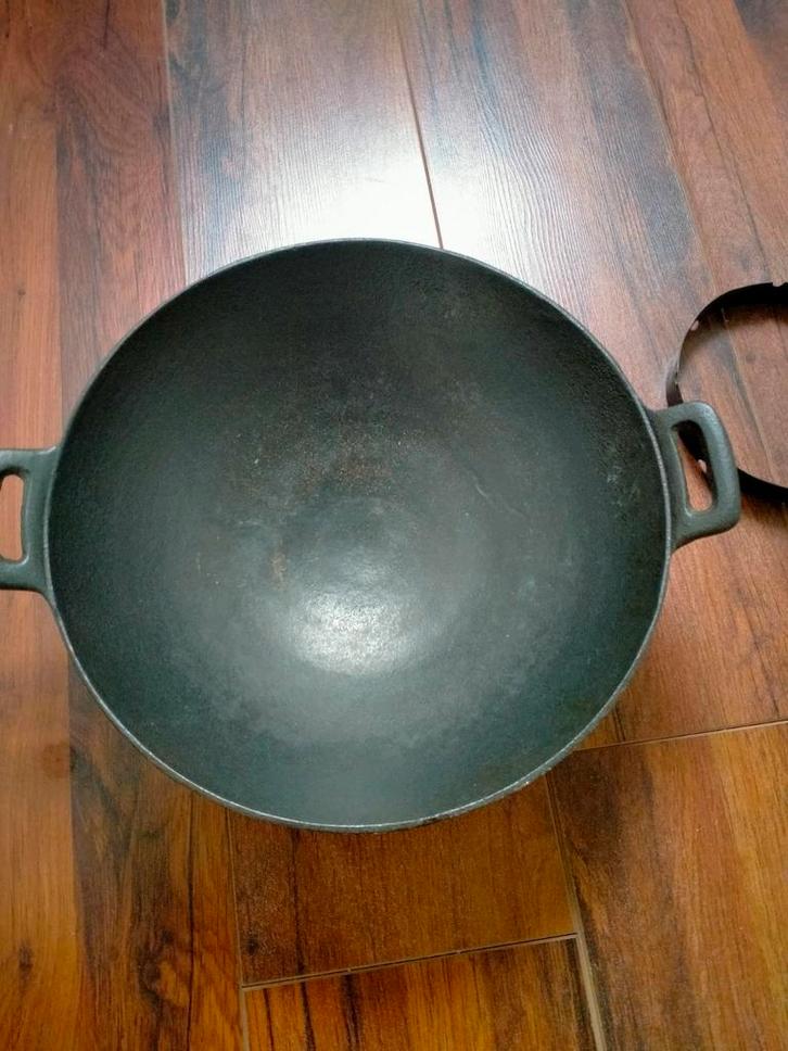 Gietijzeren Wokpan, Huis en Inrichting, Keuken | Potten en Pannen, Gebruikt, Wok, Gietijzer, Inductieplaat, Keramische plaat, Ophalen