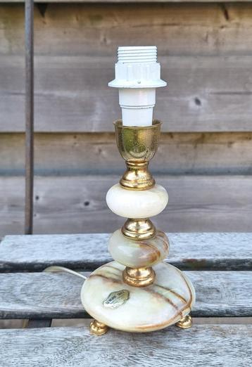 Prachtig onyx marmeren tafel/nacht lampje.  beschikbaar voor biedingen