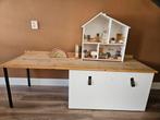 Kinderbureau/opbergmeubel; Ikea Smastad kist met houten blad, Kinderen en Baby's, Kinderkamer | Overige Meubels, Kast, Gebruikt