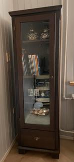 IKEA vitrinekast met lade, Huis en Inrichting, Kasten | Boekenkasten, Ophalen, Minder dan 50 cm, Gebruikt, Glas