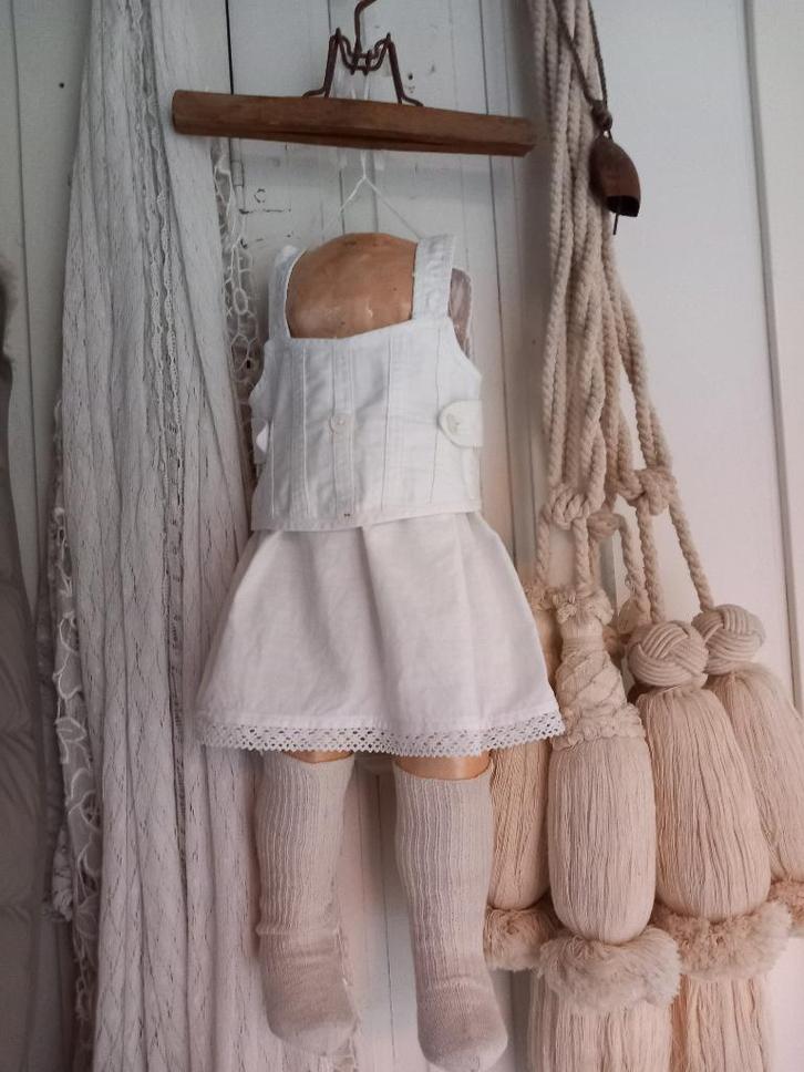 Antiek Frans shabby poppenlijf met benen. 48 cm., Verzamelen, Poppen, Gebruikt, Pop, Verzenden